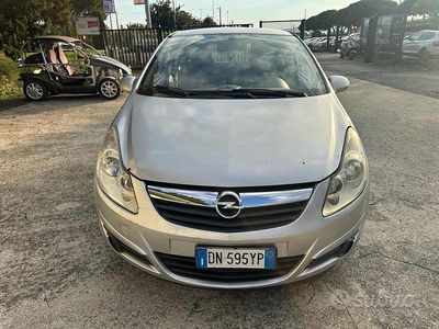Usata Opel Corsa Club 80 CV (58 kW) 2008 Grigio scuro Utilitaria