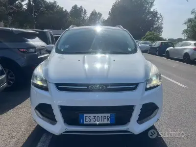 Usata Ford Kuga Titanium 140 CV (102 kW) 2013 Bianco SUV