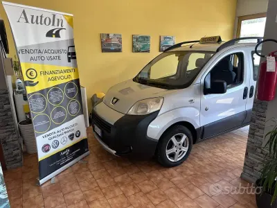 Usata Peugeot Bipper Family 75 CV (55 kW) 2011 Grigio Monovolume