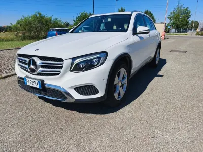 Usata Mercedes GLC220 Business 170 CV (125 kW) 2018 Bianco SUV