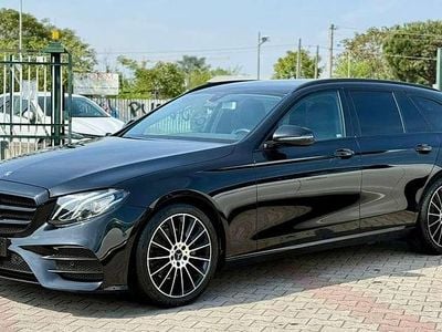 Usata Mercedes E220 Premium Plus 194 CV (142 kW) 2019 Nero Station wagon