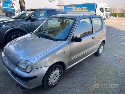 Usata Fiat 600 54 CV (39 kW) 2005 Grigio Utilitaria