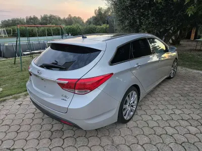 Gebraucht Hyundai i40 Style 136 PS (100 kW) 2011 Silber Kombi