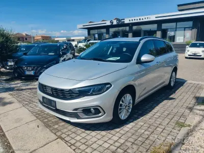 Usata Fiat Tipo Life 100 CV (73 kW) 2021 Argento metalizzato Station wagon