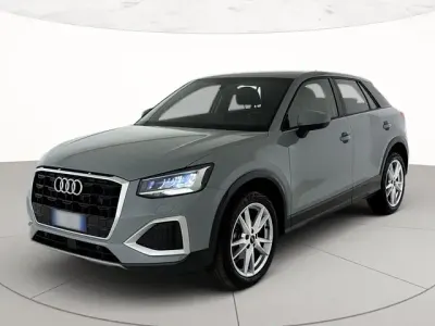 Usata Audi Q2 Advanced Plus 116 CV (85 kW) 2021 Grigio freccia perla SUV