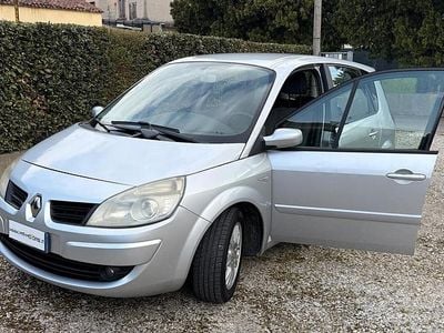 Usata Renault Scénic II 105 CV (77 kW) 2008 Grigio Monovolume