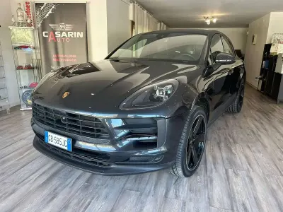 Usata Porsche Macan 245 CV (180 kW) 2020 Grigio vulcano met SUV