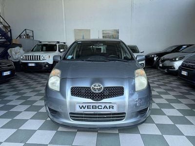 Argento Usata 2006 Toyota Yaris Sol Berlina | 2950 € (Buon prezzo)