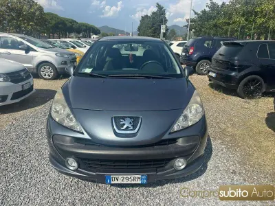 Usata Peugeot 207 95 CV (69 kW) 2009 Grigio scuro Berlina