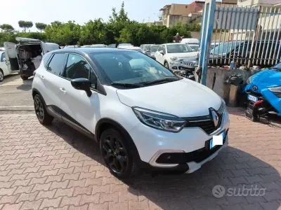 Usata Renault Captur 90 CV (66 kW) 2019 Bianco SUV