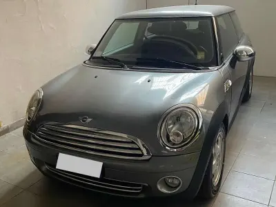 Usata Mini ONE 75 CV (55 kW) 2010 Grigio Utilitaria