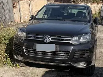 Usata VW Touareg 245 CV (180 kW) 2012 Nero SUV