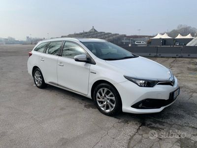 usata Toyota Auris 1,8 Hybrid Active 2017