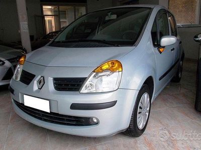 Grigio Usata 2006 Renault Modus Monovolume | 2900 € (Cara)