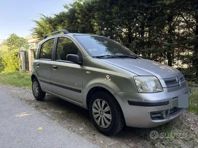 Usata Fiat Panda 60 CV (44 kW) 2004 Grigio Utilitaria