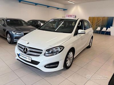 Usata Mercedes B180 Executive 122 CV (89 kW) 2018 Bianco Monovolume