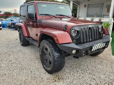 Usata Jeep Wrangler Sahara 177 CV (130 kW) 2009 Rosso SUV