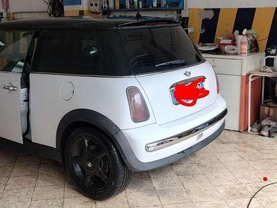 Usata Mini One D 75 CV (55 kW) 2003 Utilitaria