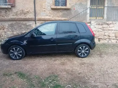 Gebraucht Ford Fiesta Fun X 73 PS (53 kW) 2007 Schwarz Kleinwagen