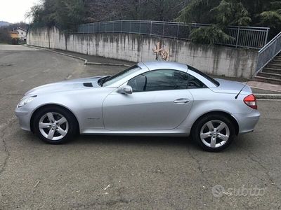Usata Mercedes SLK200 163 CV (119 kW) 2005 Argento Cabrio