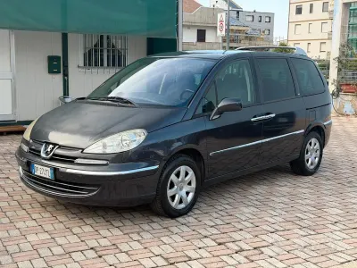 Usata Peugeot 807 170 CV (125 kW) 2008 Grigio Monovolume