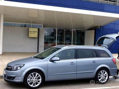 Usata Opel Astra 130 CV (95 kW) 2005 Grigio Station wagon