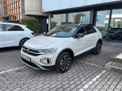 Usata VW T-Roc Style 150 CV (110 kW) 2023 Grigio SUV