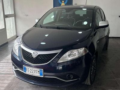 Usata Lancia Ypsilon S 95 CV (69 kW) 2016 Blu/azzurro Utilitaria