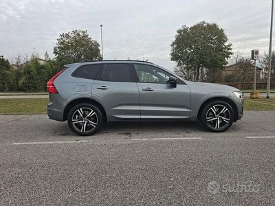 Usata Volvo XC60 R-Design 197 CV (144 kW) 2021 Grigio SUV