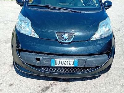 Usata Peugeot 107 68 CV (50 kW) 2007 Utilitaria