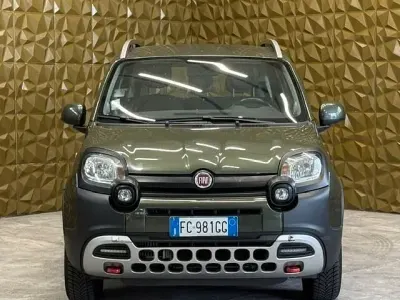 Usata Fiat Panda Cross Cross 95 CV (69 kW) 2016 Verde Utilitaria
