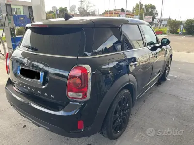 Usata Mini One Countryman 102 CV (75 kW) 2018 Nero SUV