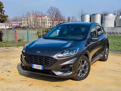 Usata Ford Kuga ST-Line 149 CV (109 kW) 2021 Grigio SUV