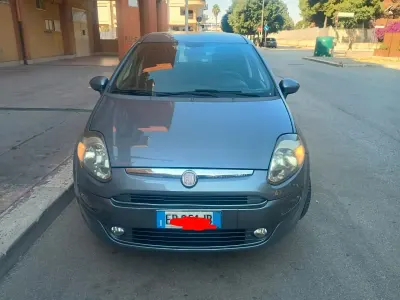 Usata Fiat Punto Evo Emotion 90 CV (66 kW) 2010 Grigio Utilitaria