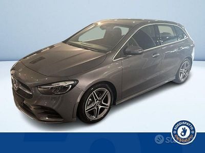 Grigio Nuova 2025 Mercedes B180 Advanced Plus Monovolume | 35.700 € (Buon prezzo)