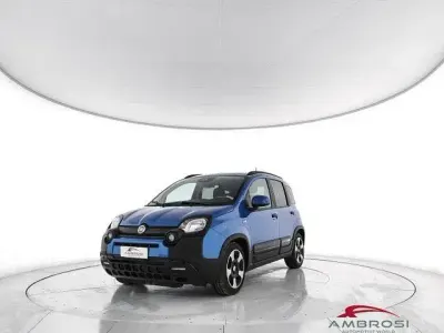 Usata Fiat Panda Cross Cross 70 CV (51 kW) 2025 Blu Utilitaria