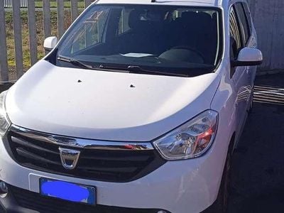 Usata Dacia Lodgy Ambiance 82 CV (60 kW) 2015 Monovolume