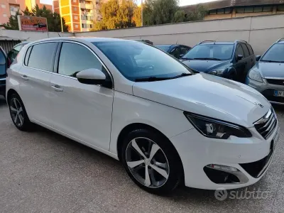 Usata Peugeot 308 Business-Line 120 CV (88 kW) 2015 Bianco Berlina