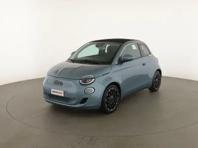 Usata Fiat 500e Icon 86 kW (118 CV) 2020 Blu Cabrio