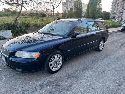 Occasion Volvo V70 Momentum 185 ch (136 kW) 2006 Bleue Break