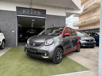 Usata Smart ForFour 89 CV (65 kW) 2019 Grigio Utilitaria