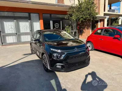 Usata Citroën C3 Shine 102 CV (75 kW) 2022 Nero Utilitaria