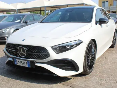 Usata Mercedes A180 AMG Line Premium 116 CV (85 kW) 2023 Bianco Berlina