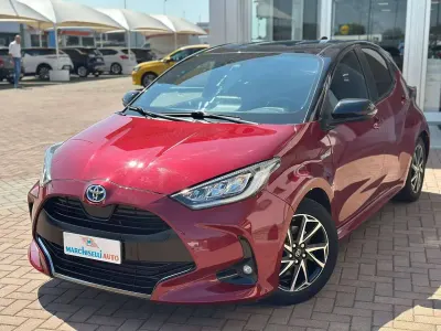 Usata Toyota Yaris Hybrid