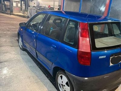 Usata Fiat Punto 1998 Blu Berlina