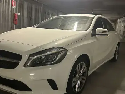 Usata Mercedes A180 Executive 109 CV (80 kW) 2017 Utilitaria
