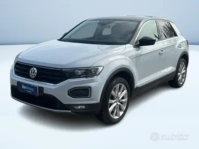 Usata VW T-Roc Style 150 CV (110 kW) 2018 Grigio SUV
