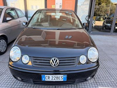 Usata VW Polo Comfortline 74 CV (54 kW) 2004 Nero Utilitaria