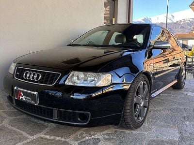 Usata Audi S3 210 CV (154 kW) 1999 Nero Utilitaria