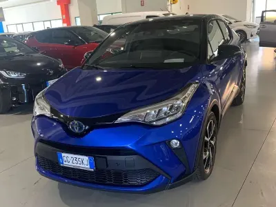 Usata Toyota C-HR Trend 152 CV (111 kW) 2021 Blu/azzurro SUV